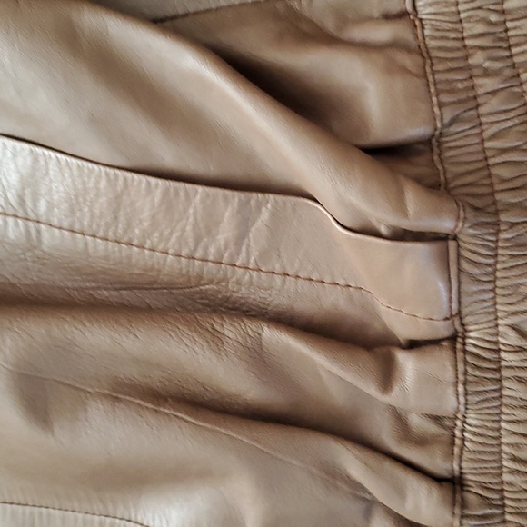 Leather jacket - Picture 6 of 7